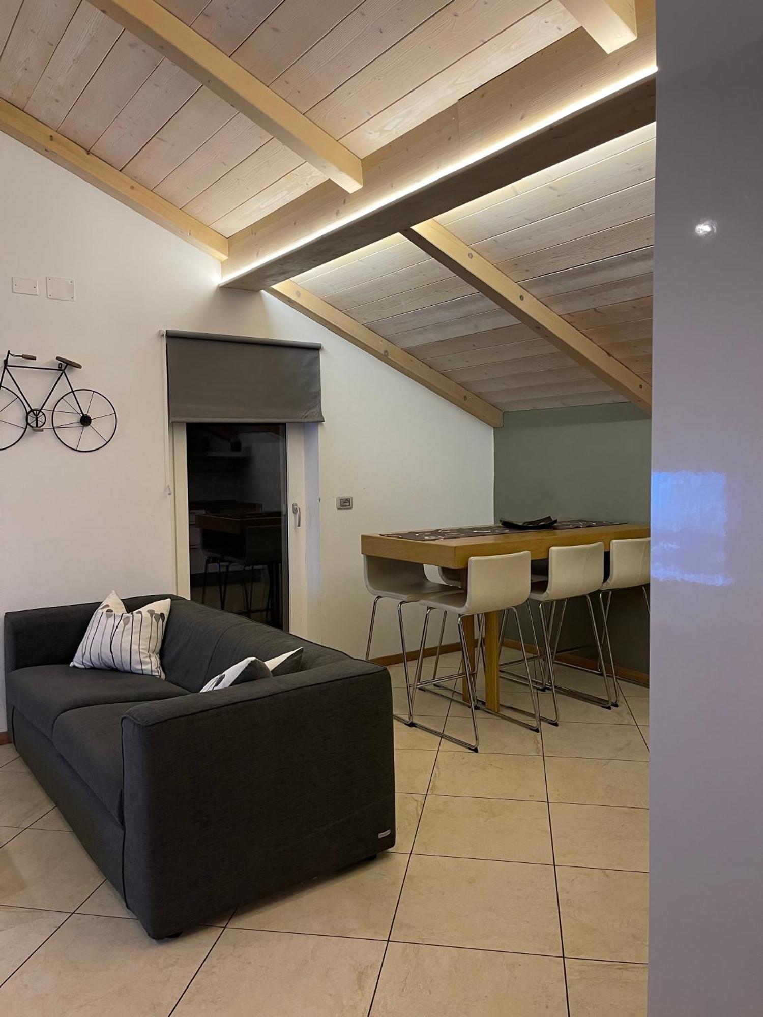 Mansarda Ciliegio Cavalese Apartment ภายนอก รูปภาพ